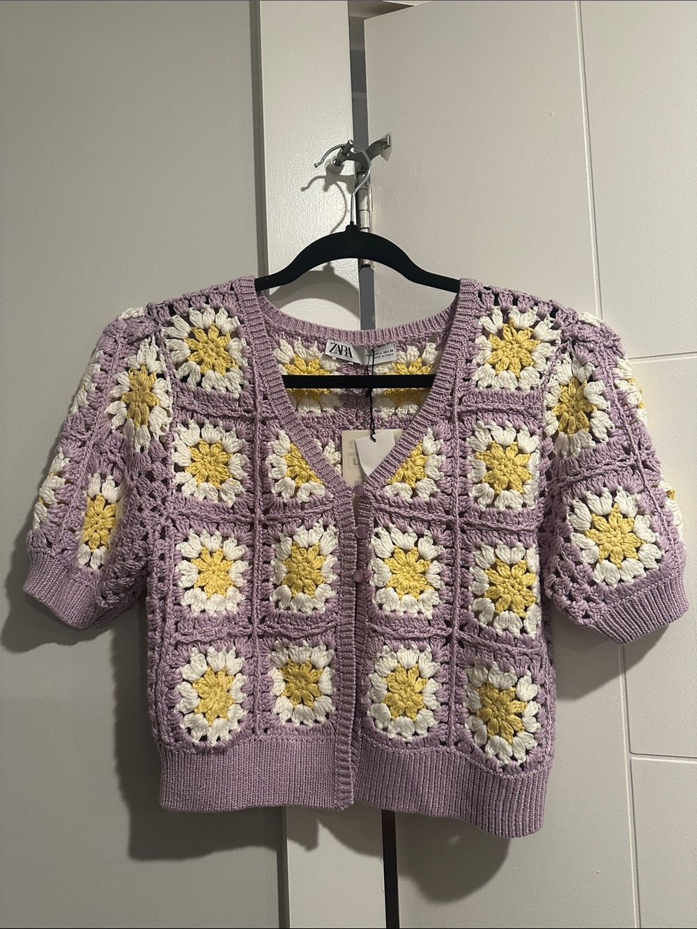 Zara Lavender Crochet V-Neck Cardigan with Yellow & White Daisy Squares
